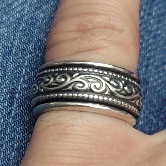 925 Sterling Silver Spinner Ring Size 6 - Picture 3 of 7